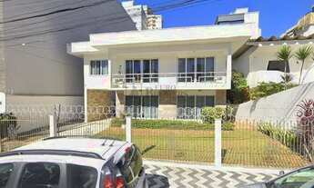 Imagem: Casa com 4 dormitórios no bairro Fazenda