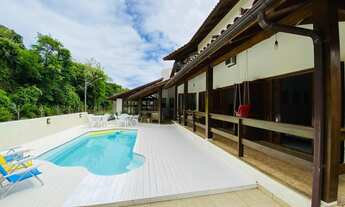 Imagem 4: Casa de alto padrão em condomínio fechado em Ingleses, a 150 m do mar, 4 quartos, sendo 2