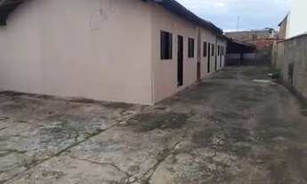 Imagem 3: Casa condominio. Bairro Leblon. 2 quartos sala cozinha banheiro e portão eletrônico