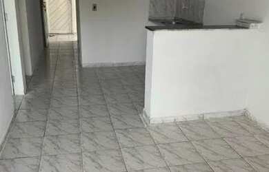 Imagem 6: Alugo Casa com 2 Quartos na Av 7 em Dix sept Rosado