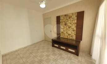 Imagem 2: Apto 2 dormitorios, semi mobiliado, planejado, refornado, portaria 24 horas