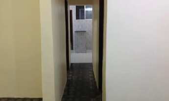 Imagem 2: Aluguel - Casa Ampla 2/4 com Quintal - Caminho de Areia, Cidade Baixa - Térreo