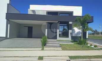 Imagem 3: Linda casa á venda com 3 suítes e 4 vagas de garagem