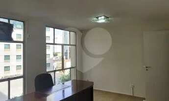 Imagem 5: CONJUNTO COMERCIAL COM 56M² PARA LOCAÇÃO, REFORMADO, 03 SALAS, 01 BANHEIRO E 01 VAGA NO IT