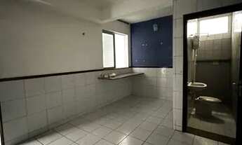 Imagem 6: CASA NO BENFICA Casa com 2 dormitórios