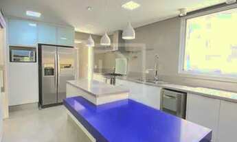 Imagem 1: Casa mobiliada para locação em Alphaville, 4 suítes, piscina