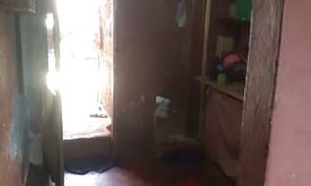 Imagem 4: Casa dois quartos sala cozinha banheiro e quintal