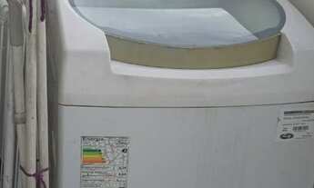 Imagem 2: Aluga-se kitnet Kitnet com 1 banheiro