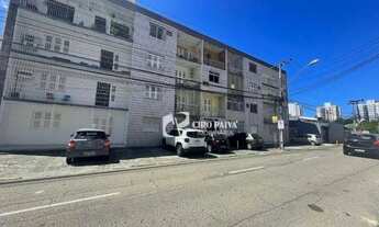 Imagem 2: Apartamento com 3 dormitórios para alugar, 80 m² por R$ 1.871,00/mês - Centro - Fortaleza