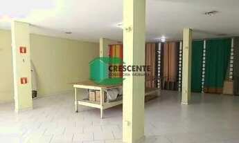 Imagem 2: Salão próximo à ABC Rádio Táxi e fácil acesso à Avenida Pereira Barreto