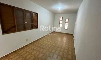 Imagem 4: Casa para aluguel, 5 quartos, 1 suíte, 2 vagas, Nossa Senhora Aparecida - Uberlândia/MG