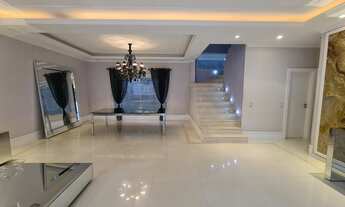 Imagem 3: OPORTUNIDADE ÚNICA! LUXUOSA CASA 5 SUÍTES, PISCINA COM SAUNA E CASCATA, SALA AMPLA, ÁREA G