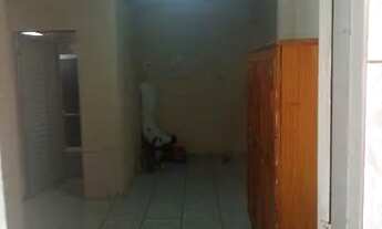 Imagem 4: Casa de fundo Casa com 1 dormitório