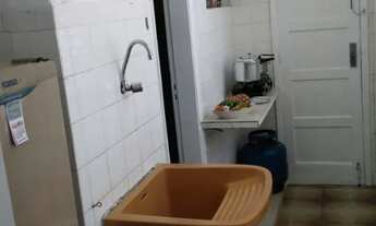 Imagem 2: Tipo Kitnet, na Av. Centenário, 1 Suíte Mobiliada e Área de Serviço, 12 m²