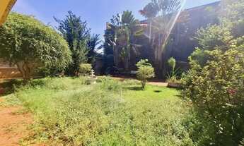 Imagem: Casa comercial de 329m² com 07 quartos