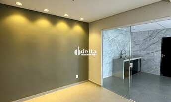 Imagem 2: Casa no condomínio Alto Paradiso disponível para venda em Uberlândia-MG