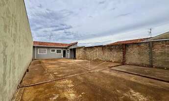 Imagem 2: Casa com 1 dormitório para alugar, 50 m² por R$ 880,00/mês - Jardim América - Jaú/SP