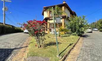 Imagem: SOBRADO EM CONDOMINIO COM 3 DORMS SENDO