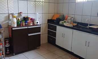 Imagem 4: Prédio comercial e residencial - em frente A Renovar Maiobão