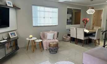 Imagem 6: Sobrado mobiliado com 3 dormitórios sendo 1 suíte e 2 vagas de garagem em Balneário Piçarr