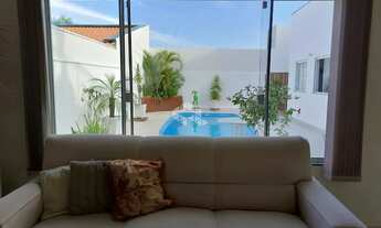 Imagem 5: CASA COM 4 DORMITÓRIOS NO BAIRRO CARIANOS - FLORIANÓPOLIS/SC