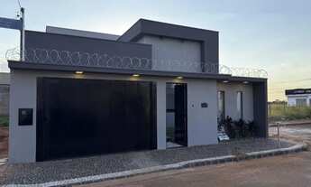 Imagem: Linda casa no Bairro Novo Mundo / Vida Nova!