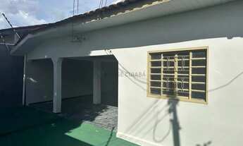 Imagem 2: Vendo Casa 2 quartos - Área Gourmet - Jd. dos Ipês