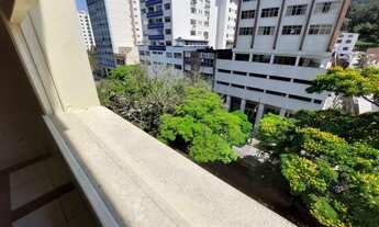 Imagem 6: Apto Centro, frente, amplo, reformado, Praça Alcindo Sodré, excelente preço - Petrópolis