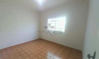 Imagem 6: Oportunidade - Casa Térrea - Monte Castelo - 4 Dormitórios - 148m²