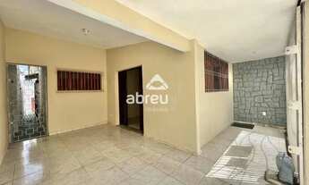 Imagem 2: Imóvel para aluguel tem 170 metros quadrados com 3 quartos em Alecrim - Natal - RN