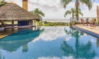 Imagem: Casa de condomínio em Rua Gilberto Laste