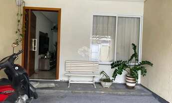 Imagem 2: CASA SOBRADO COM 2 DORMITÓRIOS SENDO 2 SUÍTES E EDÍCULA EM SERRARIA - SÃO JOSÉ/SC À VENDA