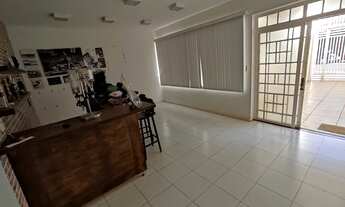 Imagem 7: Sobrado Padrão para Venda em Parque dos Bandeirantes Ribeirão Preto-SP