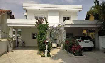 Imagem: Sobrado com 5 Suítes à venda, 413 m²