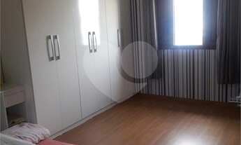 Imagem 4: Sobrado em Guarulhos próximo ao Bosque Maia