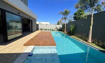 Imagem: Casa de Condomínio com 4 Quartos e 5 banheiros