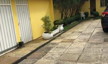 Imagem 2: CASA NO CALHAU Casa com 5 dormitórios