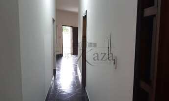 Imagem 2: Casa Térrea - Cidade Jardim - Jacareí - 3 Dormitórios - 155,13m²
