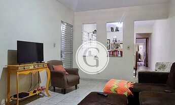 Imagem: Sobrado amplo em localização privilegiada