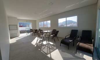 Imagem 5: Poucos metros do mar na região nobre. Apartamento com 2 dormitórios sendo uma suite