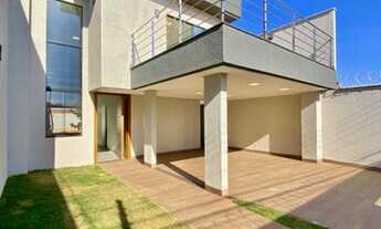 Imagem: Lindo sobrado de 3 suítes no Setor Jaó!