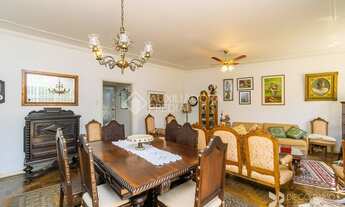 Imagem 7: Apartamento com 3 dormitórios no bairro Petrópolis