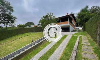 Imagem 4: Casa com 4 Dormitórios, sendo 2 Suítes à venda, 742 m² por R$ 1.650.000 - Granja Viana - C