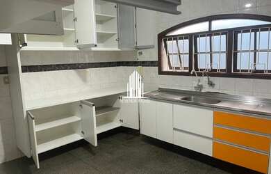 Imagem 5: Sobrado no Morumbi com 325m², com 3 dormitórios e 8 vagas