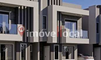 Imagem 2: Sobrado Triplex à venda, localizado a Rua Padre Dehon no bairro Hauer em Curitiba - Paran