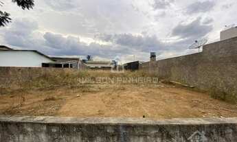 Imagem: Terreno disponível para venda com uma localização