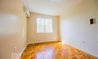 Imagem 3: Apartamento para Aluguel - Petrópolis, 2 Quartos, 65 m2