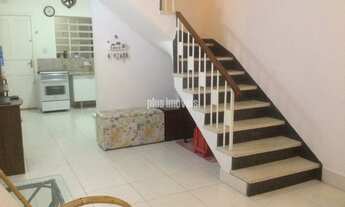 Imagem 3: Sobrado bem localizado em rua tranquila