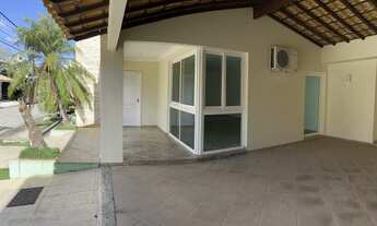 Imagem 2: Casa para aluguel e venda com 285 m2 com 8 quartos