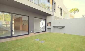 Imagem: Casa nova em condomínio, com amplo espaço